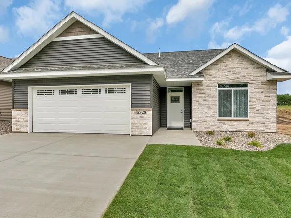 5368 Tee To Green St, Saint Cloud, MN 56304