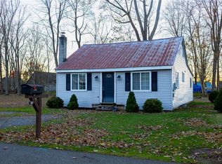 2317 Pleasant Ave, Sylvan Beach, NY 13308