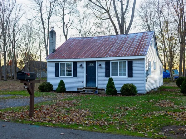 2317 Pleasant Ave, Sylvan Beach, NY 13308