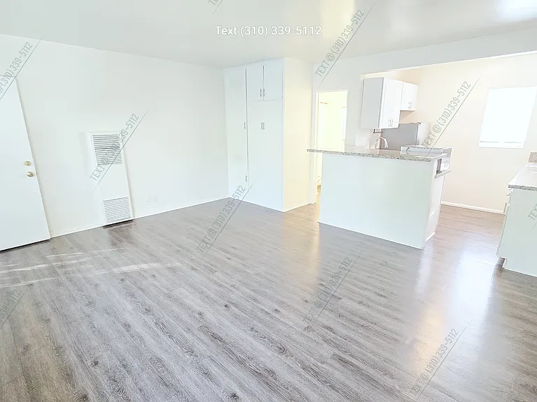 5469 Alvern Cir #1/2 — Photo 5