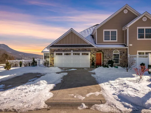 101 Craigmore Dr, Rockingham, VA 22801