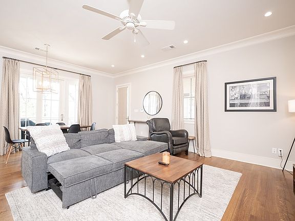 4th image of 1740 Jackson Ave E #102