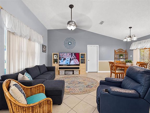 4th image of 3700 BRAMBLE COURT