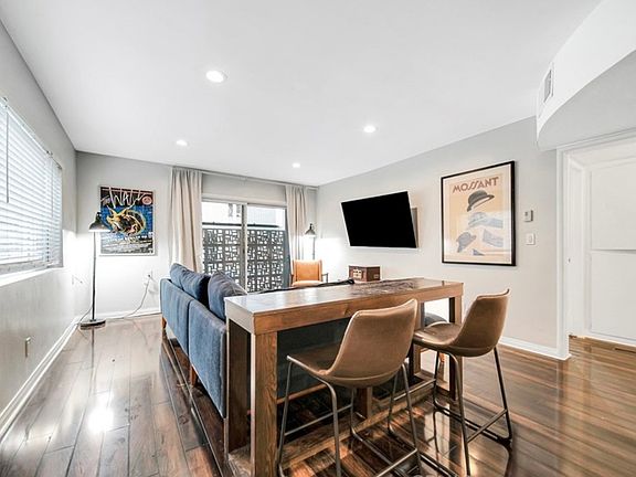 3rd image of 4445 Cartwright Ave APT 114