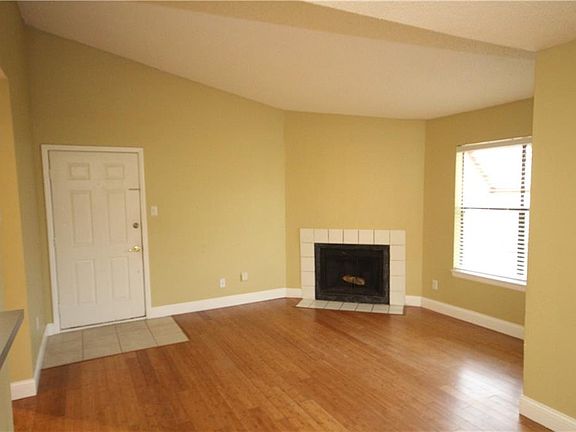 2nd image of 3708 Idlebrook Cir APT 206