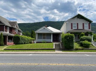 221 W Ridgeway St, Clifton forge, VA 24422
