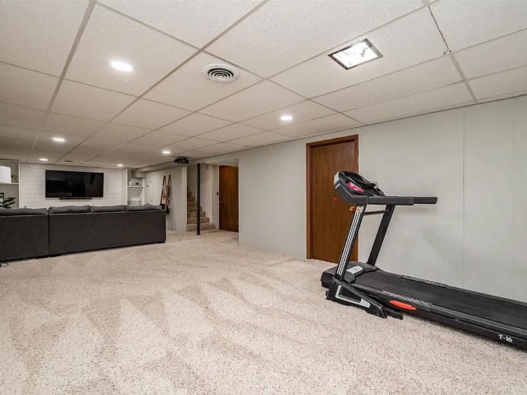 3822 Northwood Dr NE — Photo 12
