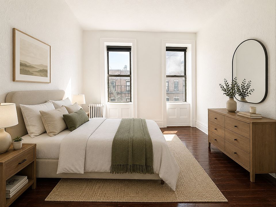 2nd image of 215 W 109th St APT 5F