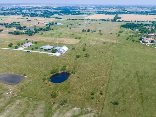 8650 Holder Rd, Justin, TX 76247