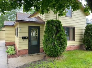 118 1st St SW, Melrose, MN 56352