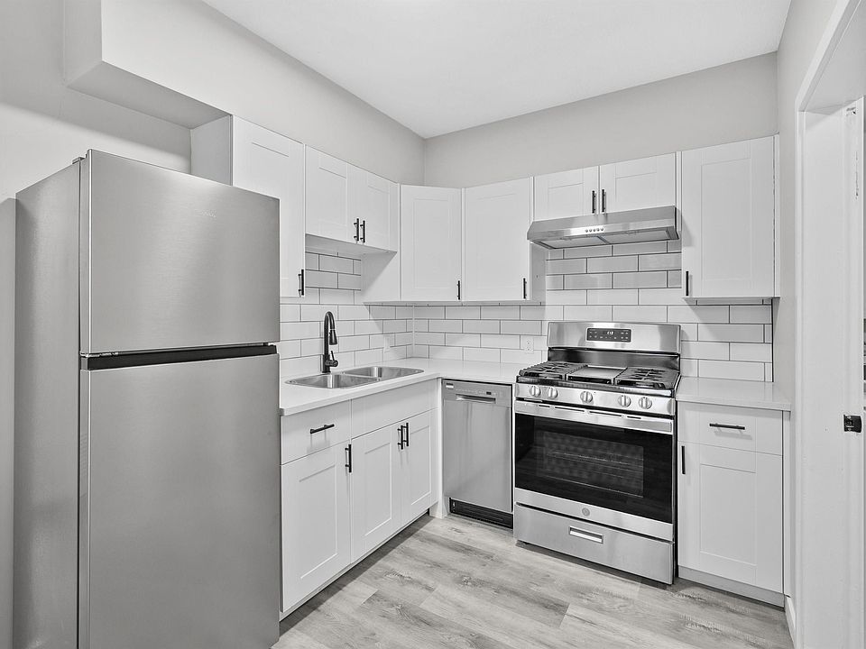1st image of 10049 154th St NW #2