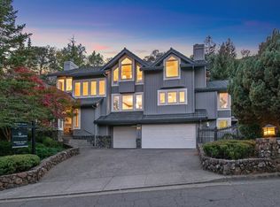 30 Thunderbird Dr, Novato, CA 94949
