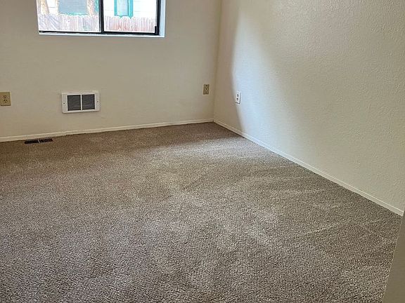 4th image of 730 E Baldwin Ave