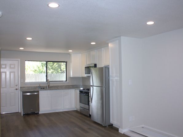 1021 Haskell St APT A