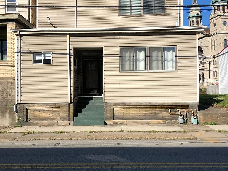 114 N Main St #2 — Photo 1