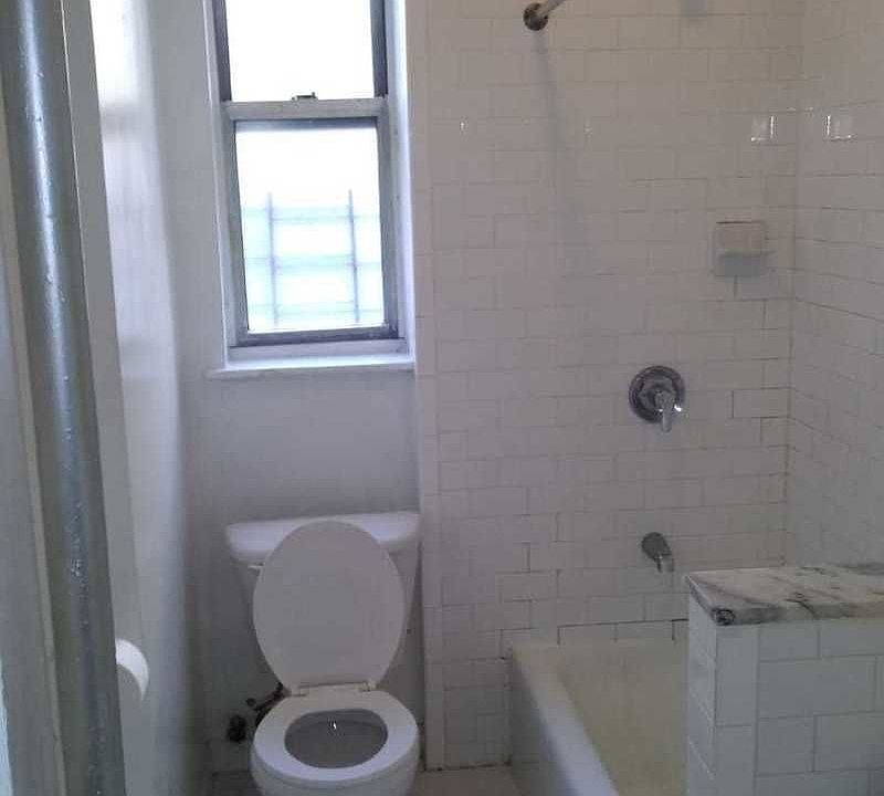 2nd image of 2100 Beekman Pl APT 2J