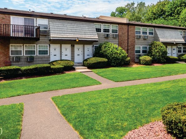 Heatherwood House at Ronkonkoma | 147 Lake Shore Rd, Ronkonkoma, NY