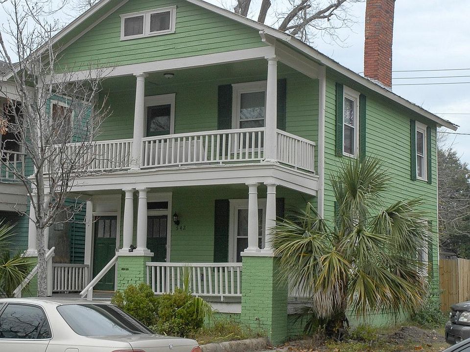 Upstairs Unit