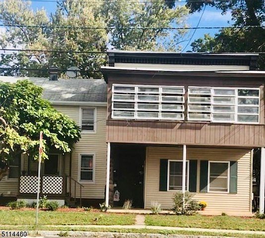 2nd image of 21 Franklin St #23B