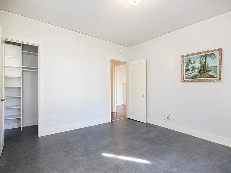 1652 Paloma St — Photo 4