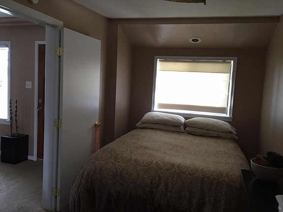 2nd image of 2110 E Ocean Ave