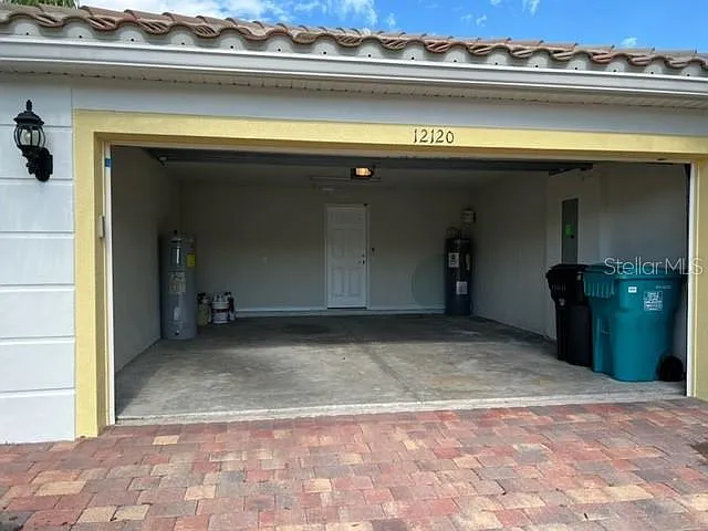 12120 Tripletail Ln — Photo 2