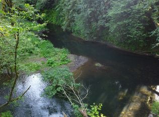 1143 Coal Creek Rd, Longview, WA 98632