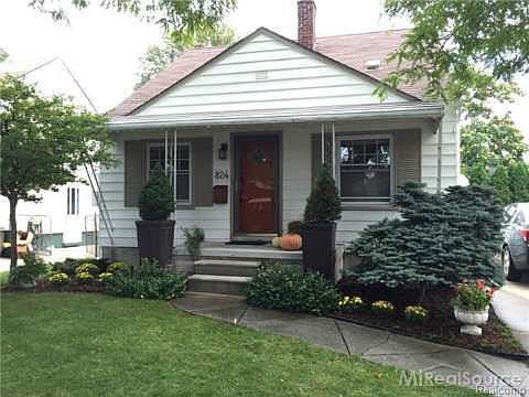 1st image of 824 N Dorchester Ave