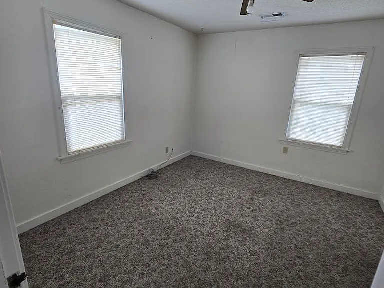 536 Garfield 1819 #6 — Photo 10