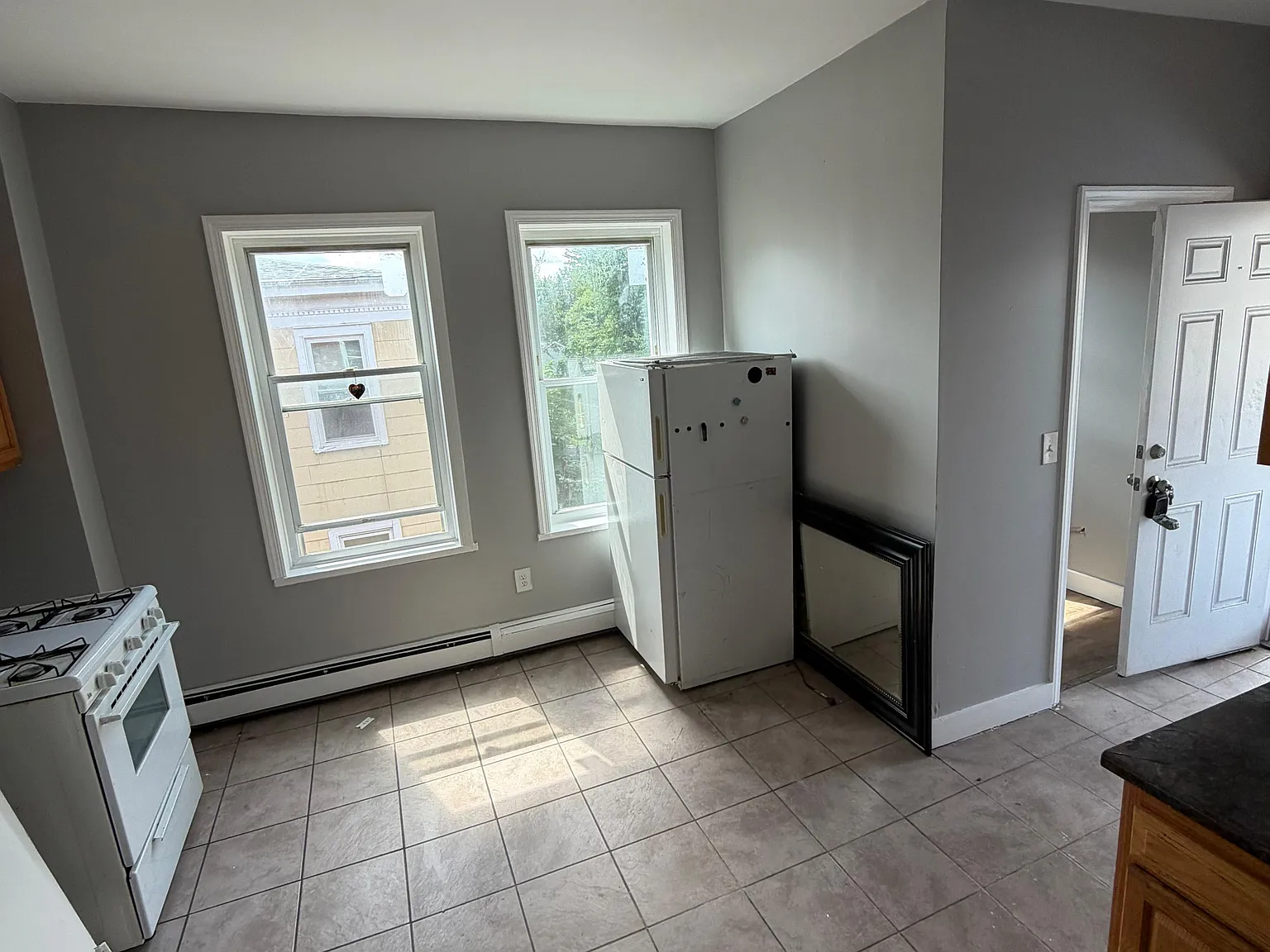 3 bed, $1,800 — Photo 4