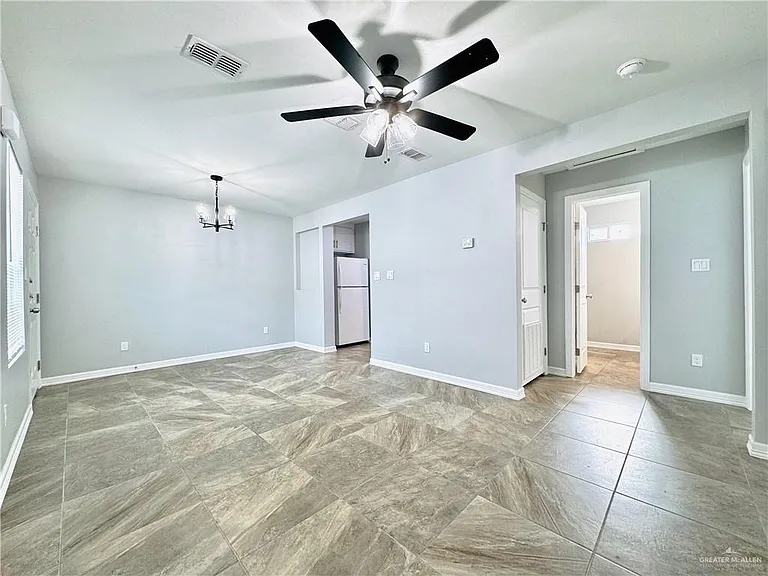 2207 Northridge Ave #B — Photo 2