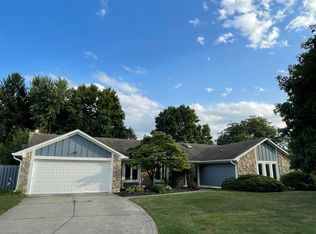 1135 Driftwood Dr, Carmel, IN 46033