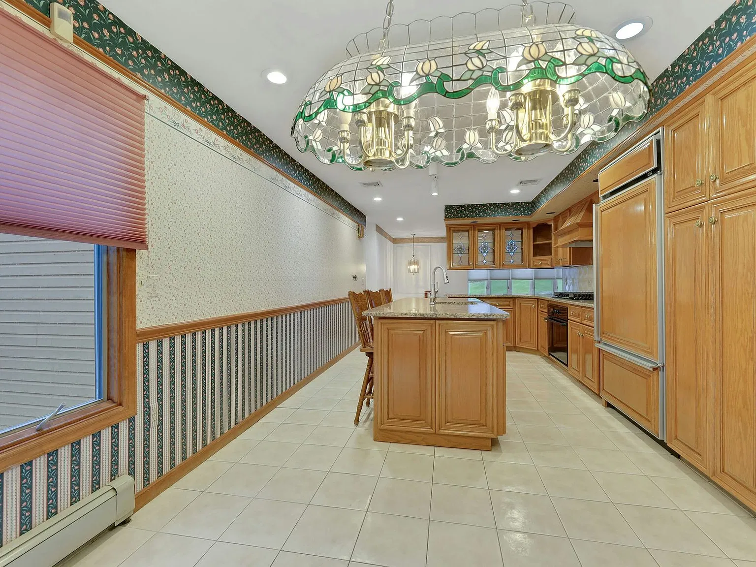 4 bed, $5,300 — Photo 4
