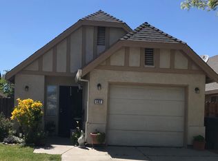 582 Arbor Ct, Oakdale, CA 95361