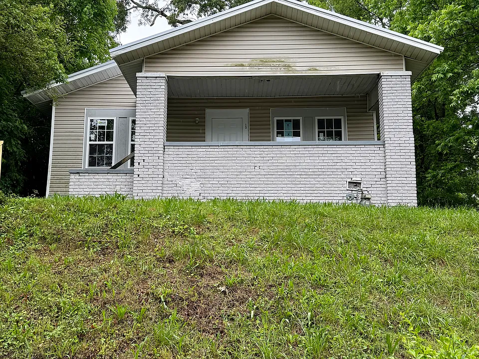 513 Oak Pl