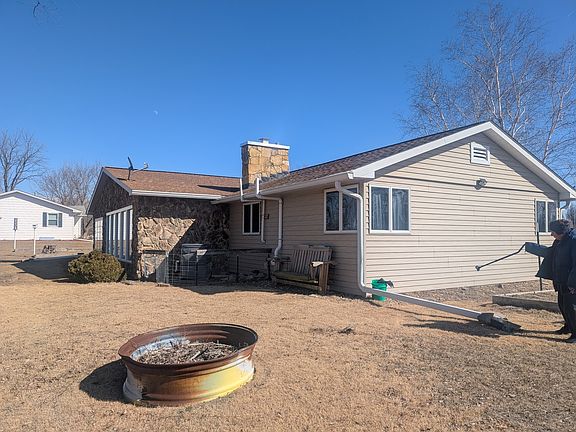 4th image of 808 S Church St