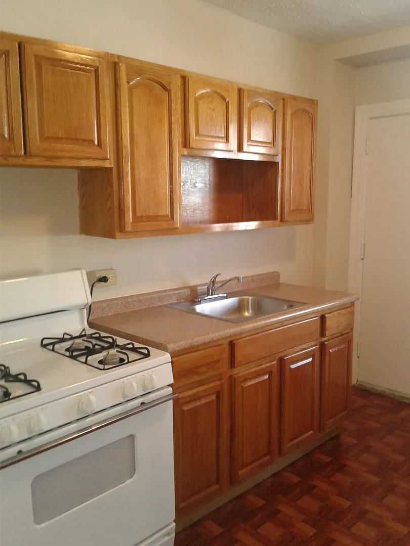 31-33 Dorothy St / Dorothy Apartments LLC — Photo 2
