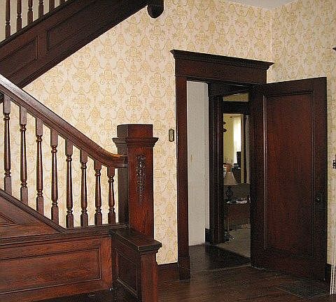 5th image of 606 N Olive St