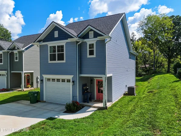 745 Maple Grove St, Maryville, TN 37801