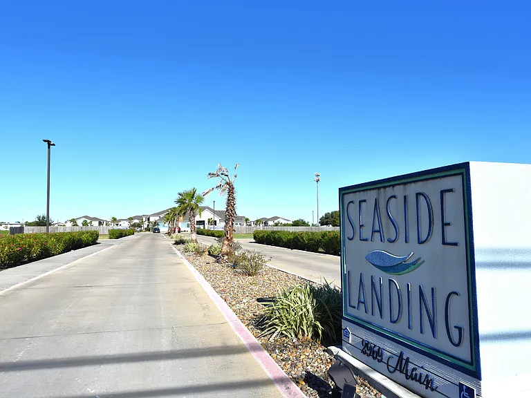 Seaside Landing Apartments — Photo 25