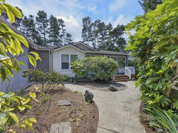 4895 Seapine Dr, Florence, OR 97439