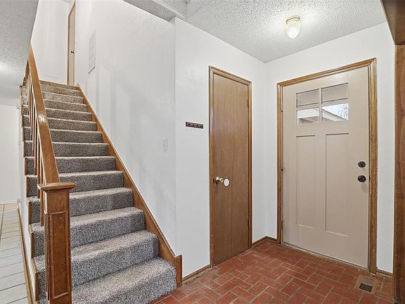 3rd image of 6109 Westpark Dr