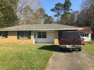 2618 Lawn Cir, Gautier, MS 39553