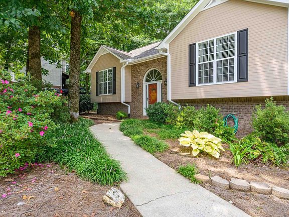 4th image of 104 Forest Hills Cir