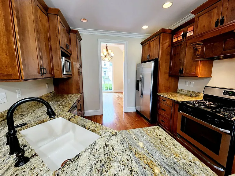 500 Saint Andrews Dr — Photo 6