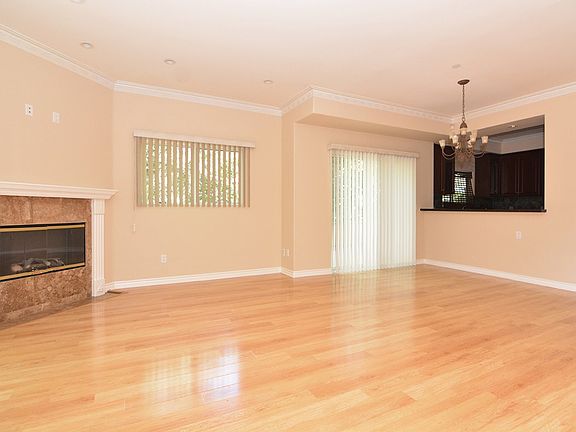 4th image of 623 South St APT 104