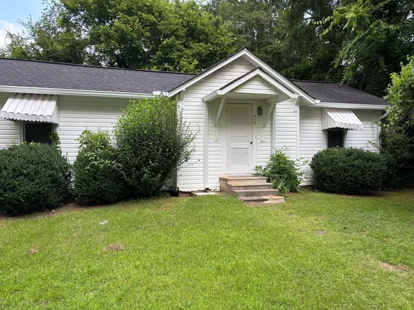 513 Pelham Rd N, Jacksonville, AL 36265