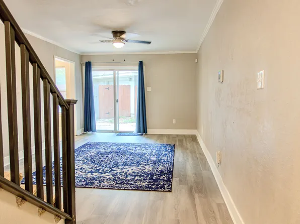 404 Carter Dr APT A, Arlington, TX 76010