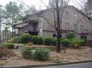 410 River Run Dr, Sandy Springs, GA 30350