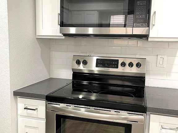 2nd image of 1503 W Missouri Ave APT 17
